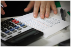 記帳代行・事務委託でコスト削減しませんか？